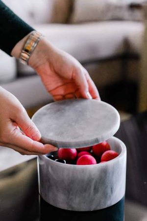 Marmi Kapaklı Büyük Boy Silindir Kutu